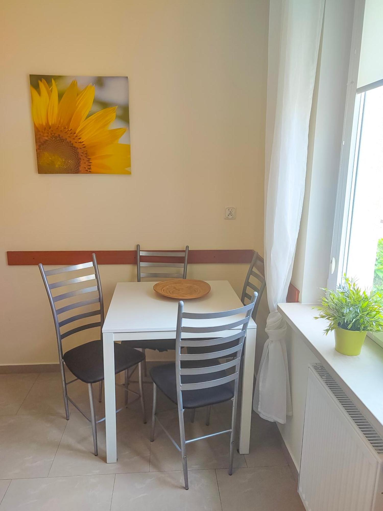 Prywatny Parking Apartament Zacisze By Rentoom Торунь Экстерьер фото